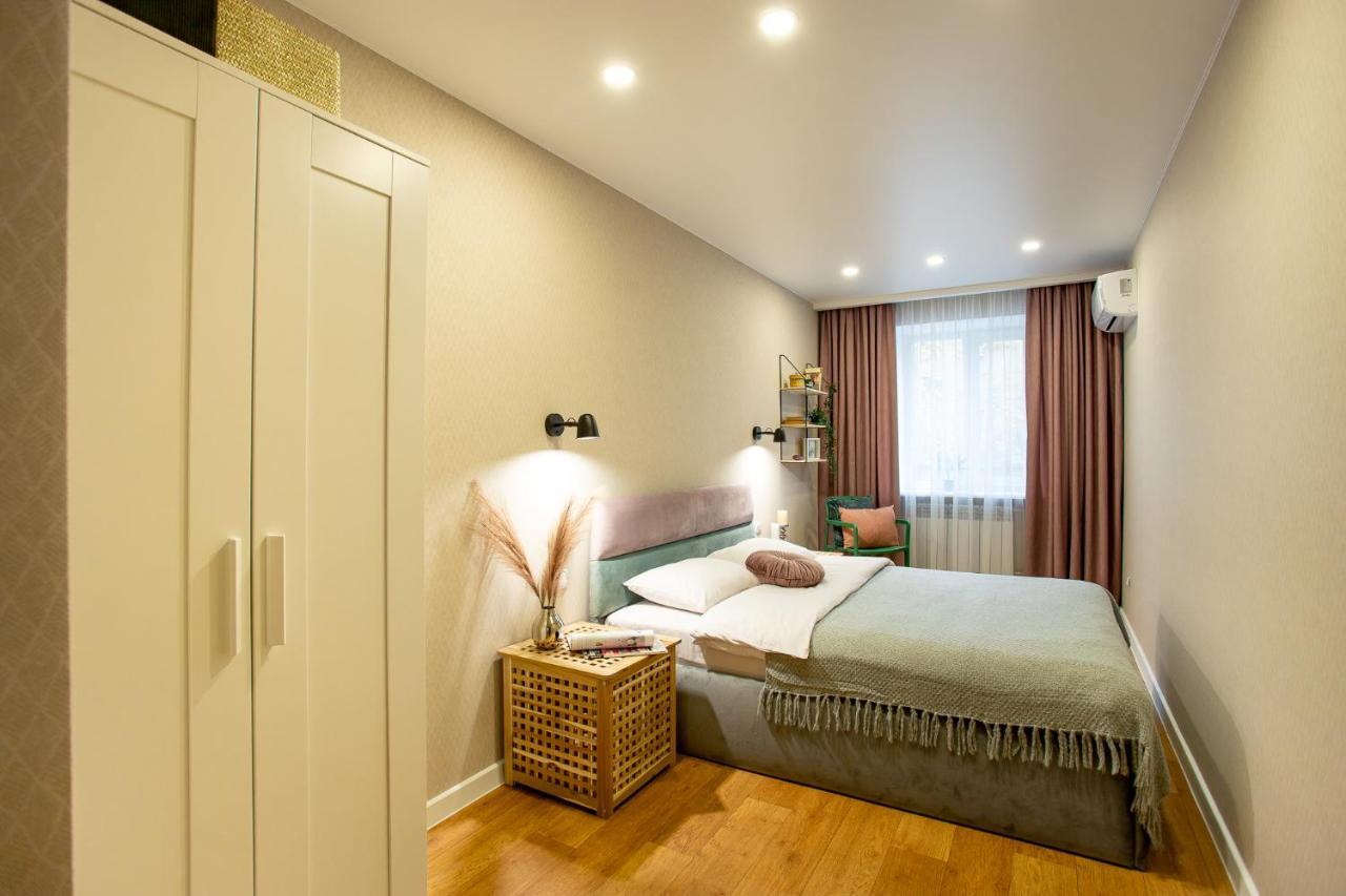 Luxury Apartment With 2 Bedrooms In The City Center Mykolajiv Exteriér fotografie